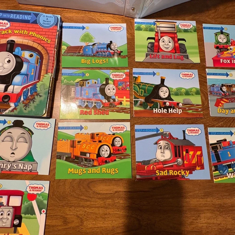 Thomas & Friends On Track with Phonics Step into Reading 11 Book Set Boxed